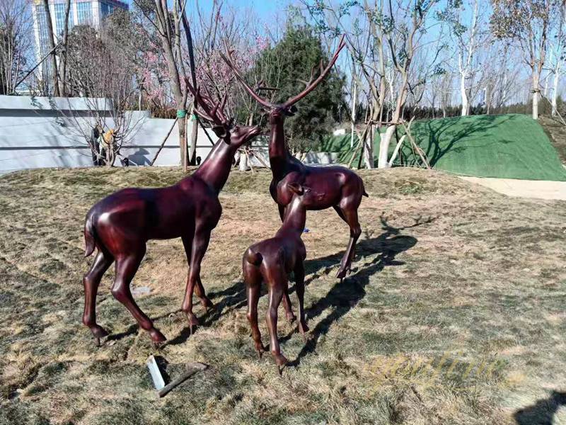 Life Size Bronze Deer and Fawn Outdoor Lawn Ornaments for Sale