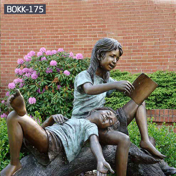 Outdoor children garden statues of little boy and girl bronze casting BOKK-175