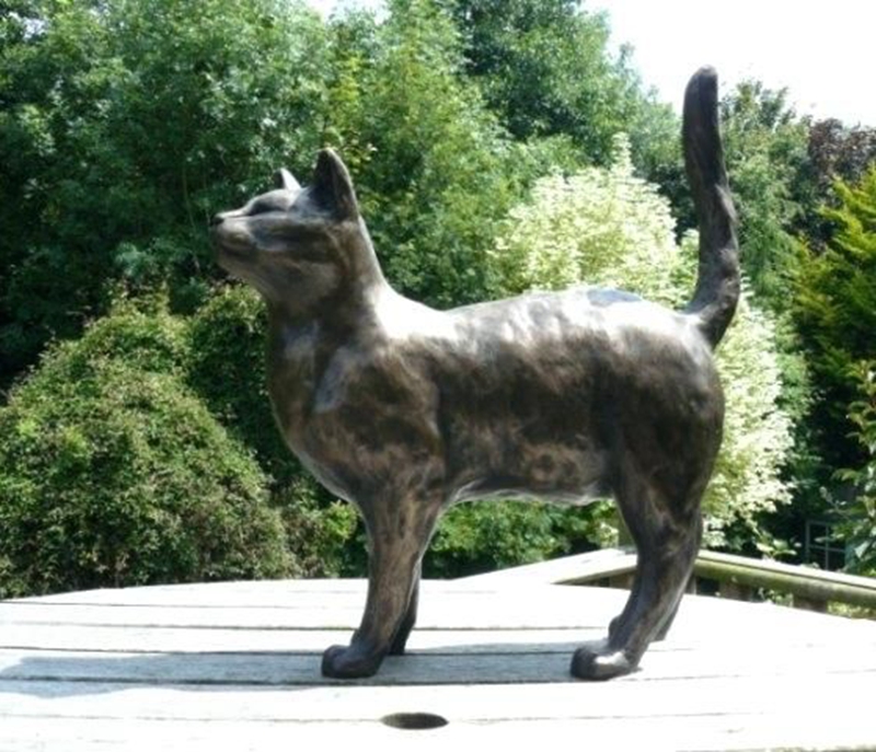 cat statue for garden